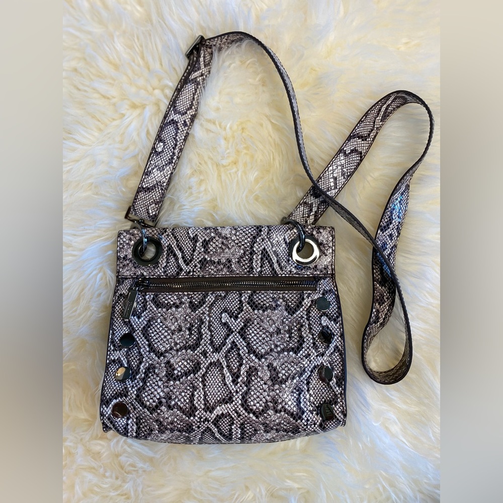 Hammitt Small Leather Crossbody Bag
TONY SML